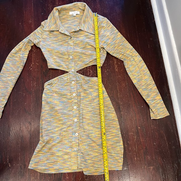 Mable multi colour cut out long sleeve dress with shiny buttons - Picture 8 of 10